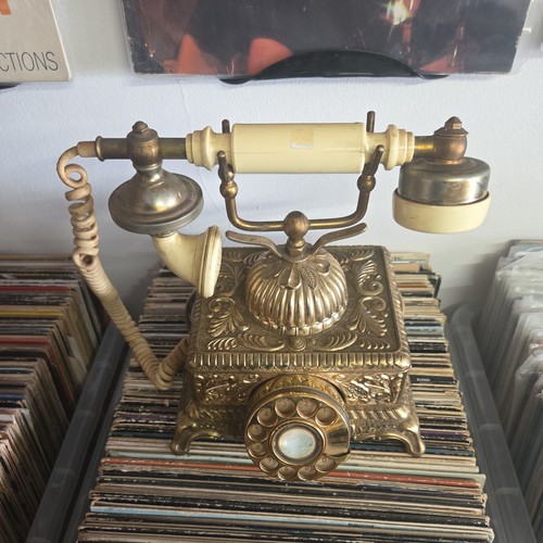 Vintage brass shell - brass,