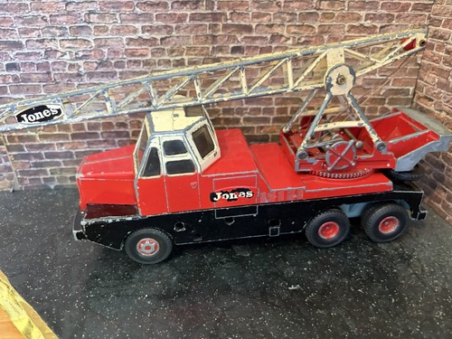 Triang spot jones crane - on,