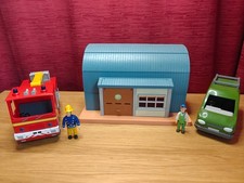 Fireman Sam Rare Mike Flood Workshop & Van with Jupiter & 2 Figures
