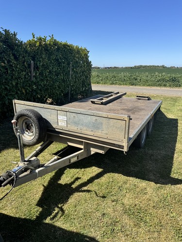 Bateson twin axle trailer - bateson,