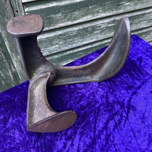 Vintage cast iron - cast, cobbler’s