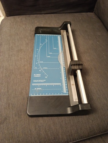 Staples paper trimmer a4 - paper, .