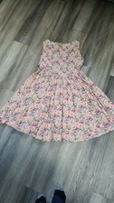 Pink Flowery Vintage Style