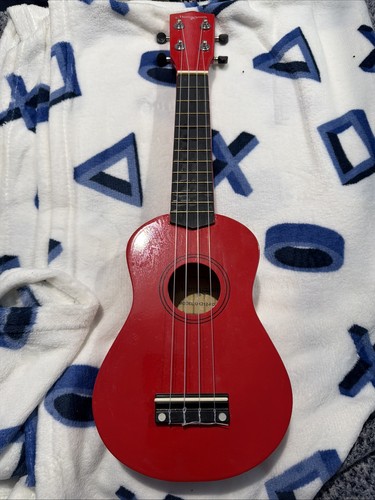 Martin smith red ukulele model - martin,