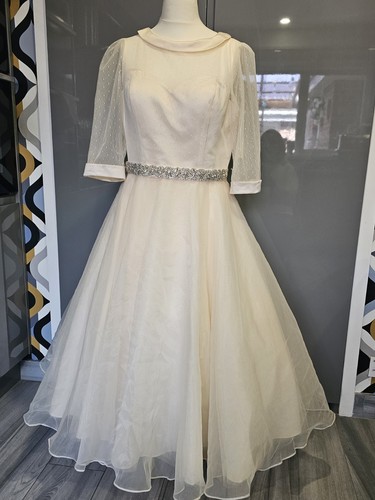 Stunning tea length - stunning,