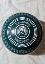 Taylor Vector Lawn Bowls Size