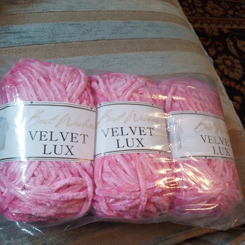 100g pink chenille yarn - 3,