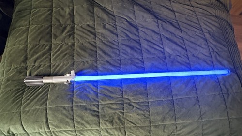 Hasbro black series - black,