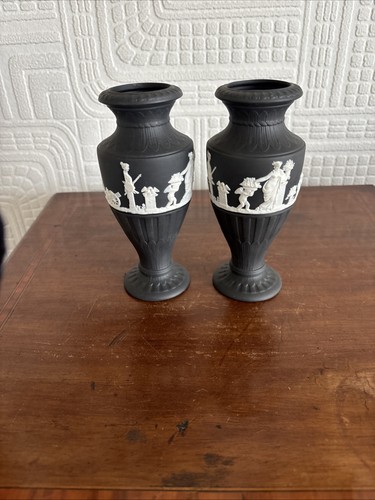 Beautiful pair wedgwood - beautiful,