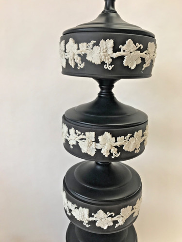 Wedgwood cream color black - cream,