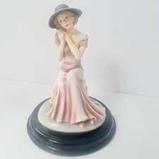 Annie Rowe Leonardo Collection Figurine Lady Sitting (c003)