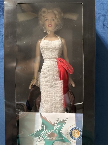 The franklin mint marilyn - mint,