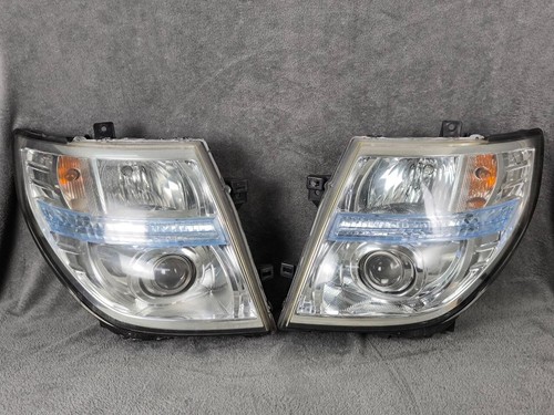 Nissan elgrand e51 - nissan, xenon