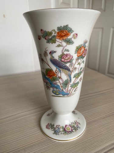 Wedgwood kutani crane vase - kutani,