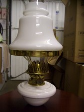 ANTIQUE WHITE CERAMIC OIL LAMP