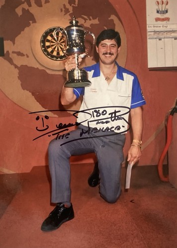 Dennis priestley darts legend - dennis,