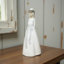 MIQUEL REQUENA Valencia Spain, Girl Wearing A Hat Porcelain Figurine Ornament