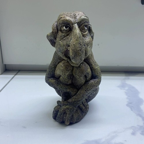 Gargoyle statue sculpture - gargoyle,