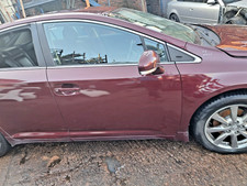 Toyota Avensis Saloon OSF