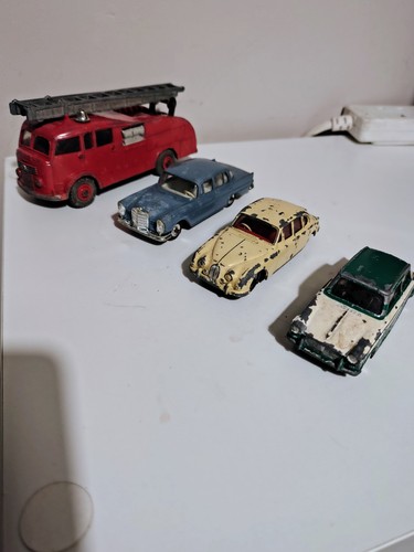 Collection dinky toys - of,