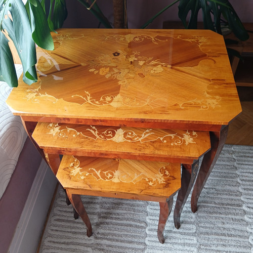 Nest tables italian - nest,