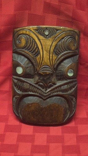 Vintage maori koruru rimu wood - koruru,
