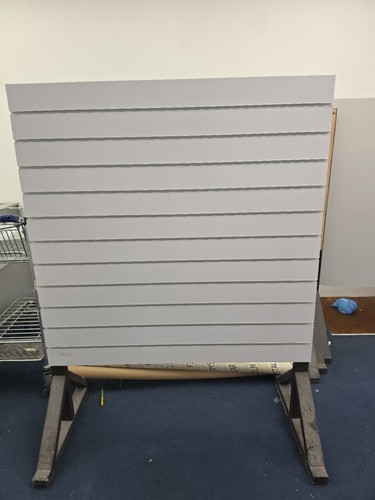 Free standing slatwall for - free,