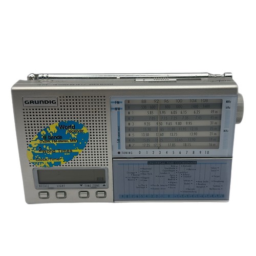 Grundig yb218 yacht - boy, silver
