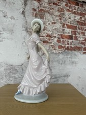 Nao By Lladro Porcelain