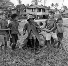 WW2  Photo WWII Children on