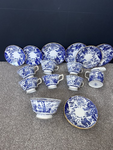 Royal crown derby mikado bone - crown,