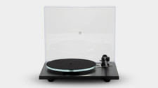 Rega Planar 3 Turntable in