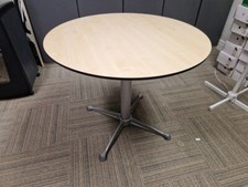 Used Round Maple Meeting Table – 100 cm Office Boardroom Table – UK Delivery 🚚