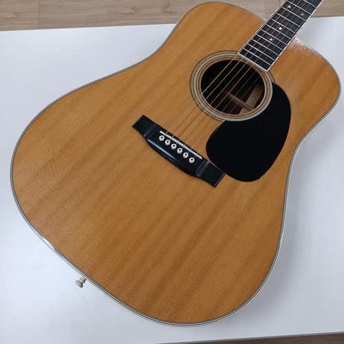 Martin acoustic guitar 01 - acoustic, guitar-01