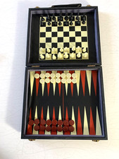 Vintage backgammon/ chess/draughts faux leather case, handle & brass close