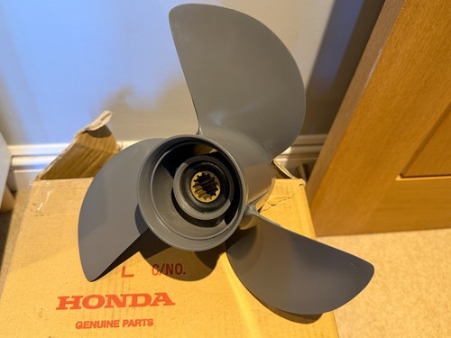 Genuine honda outboard - outboard, bf40