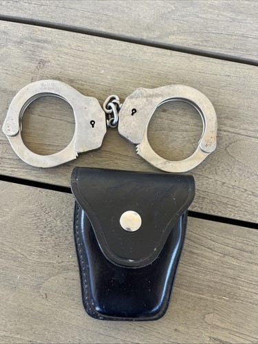 Handcuffs eic made spain - made,