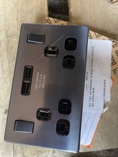 LAP 13A 2-GANG SP SWITCHED SOCKET + 3.1A 15.5W 2-OUTLET TYPE A USB CHARGER