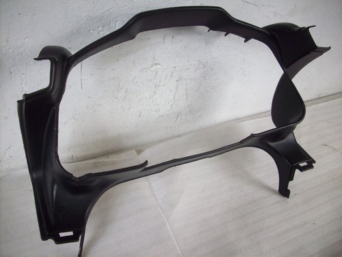 Cockpit fairing covering frame