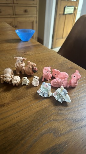 Various pig ornaments - 10,