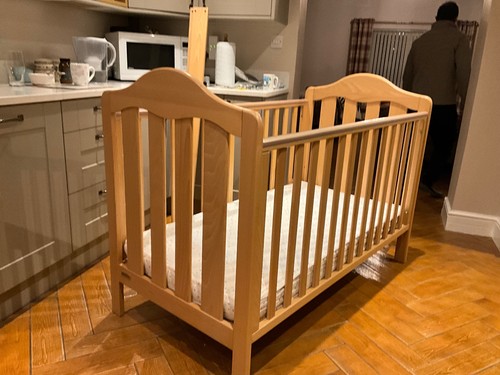 Mamas papas cot bed - papas, and