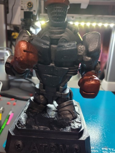 Bust statue boxing robot - of,