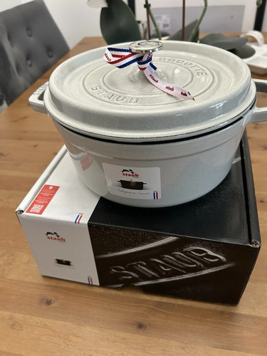 Staub round cocotte 24cm white - round,