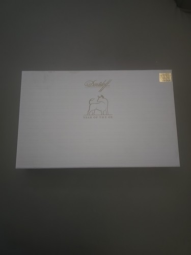 Davidoff empty cigar box year - davidoff,