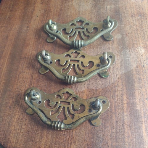 Vintage pierced brass bail - pierced,
