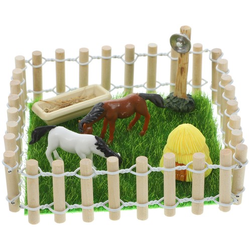 Toy farm buildings - farm, miniature