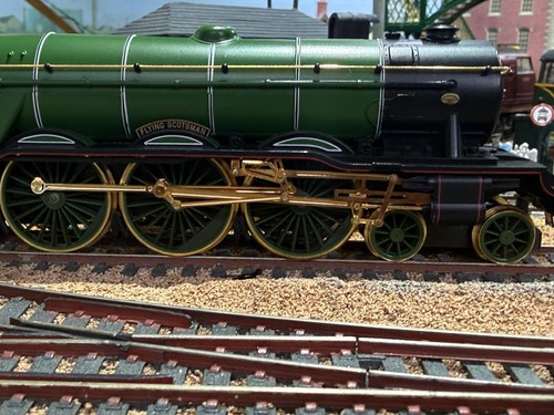 Hornby gold r2146 lner - hornby,