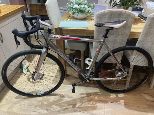 Team comp gravel bike - gravel,