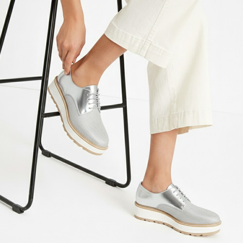 Russell and bromley equinox - russell,