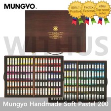 Mungyo Gallery Artists' Handmade Soft Pastel Wood Box of 200 Colors MPHM-200W_